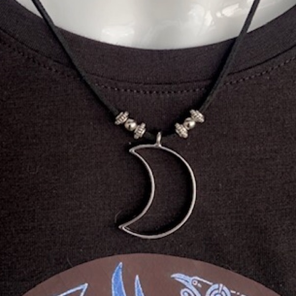 moon black suede adjustable necklace - Picture 3 of 8